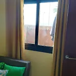 דירה Charming 30 Sqm + Terrace לה אוליבה