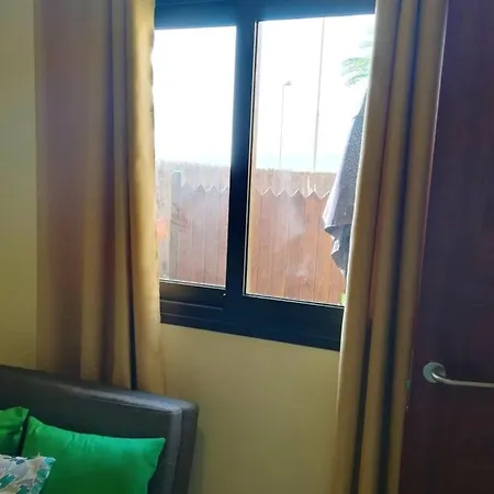 Апартаменты Charming 30 Sqm + Terrace Ла-Олива
